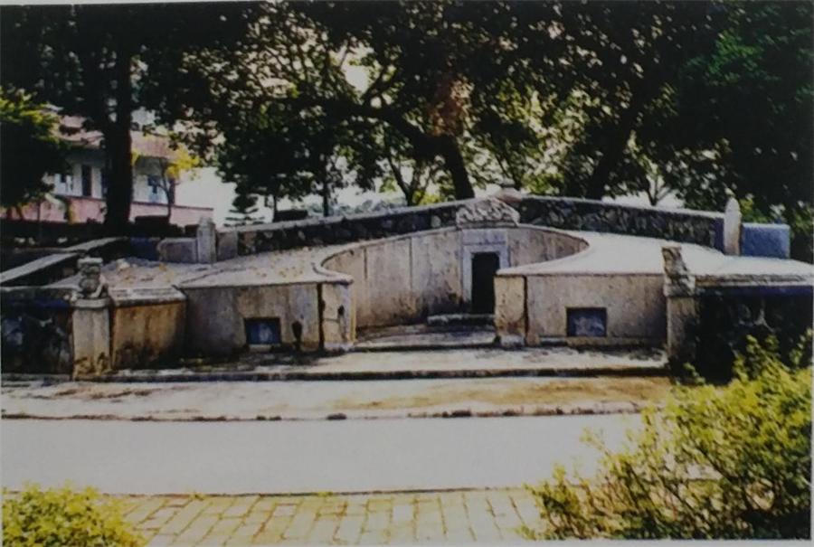 校园里的进士墓——拜谒孔子第四十七代孙孔巨公之墓