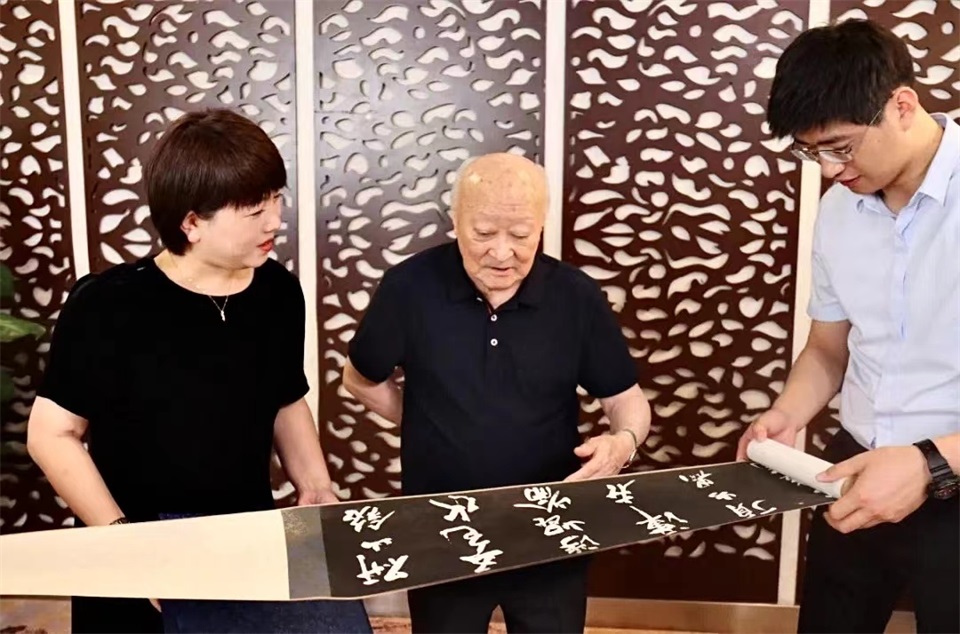 孔德墉会长在北京接受曲阜干部政德教育中心专访