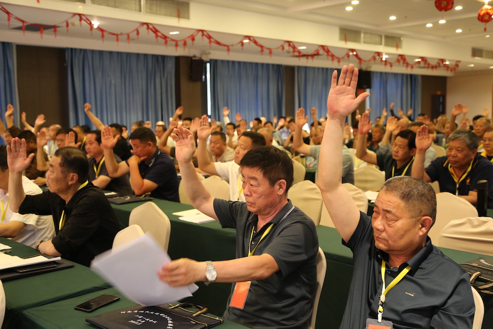 河南省姓氏文化研究会孔姓委员会二届一次会议在许昌胜利召开