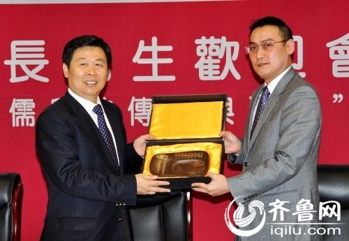 孔子第79代嫡孙孔垂长造访山东 纵论当代儒学