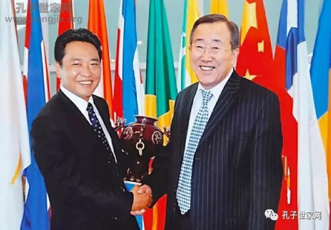 喜报：孔家钧瓷《华泰尊》荣膺东盟国礼