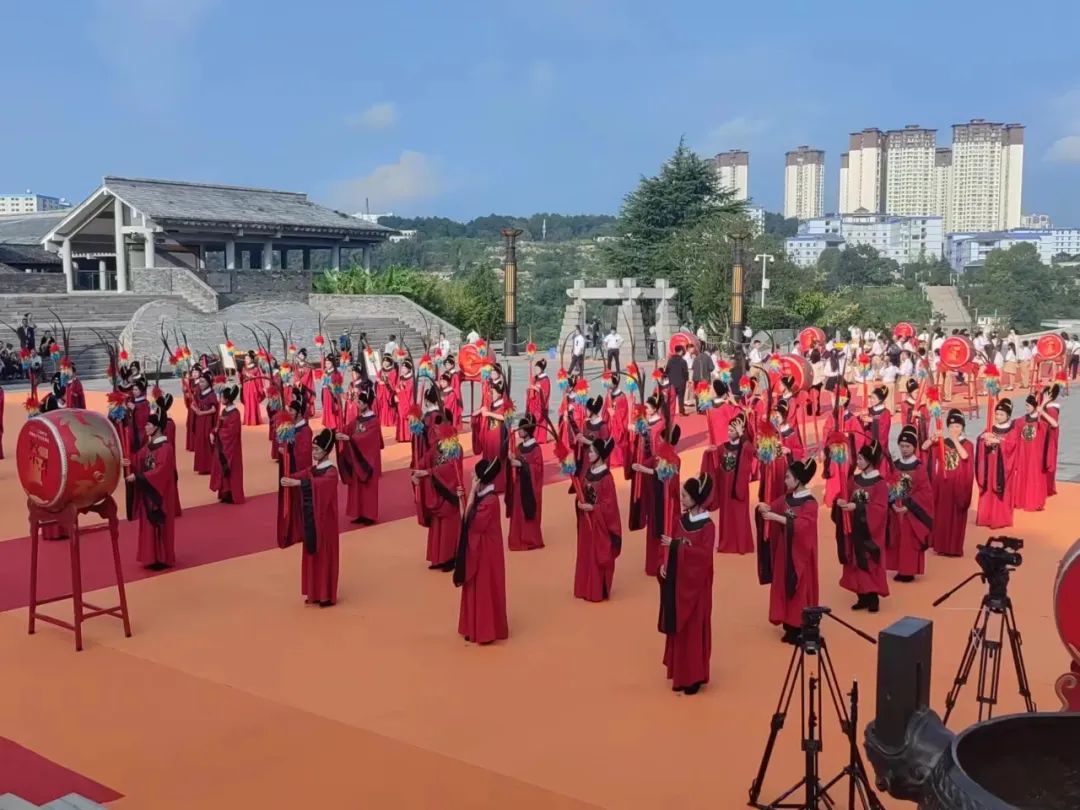 贵州｜孔子后裔参加贵阳孔学堂2023癸卯年祭孔典礼
