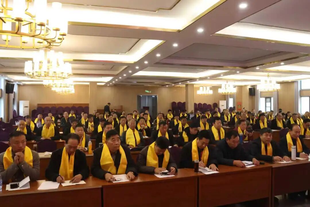 河南省姓氏文化研究会孔姓委员会二届三次会议在开封隆重召开