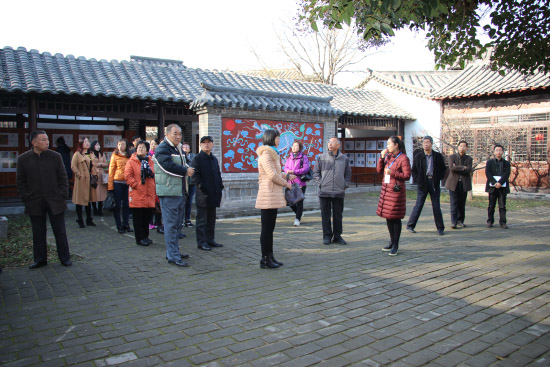 市文物局干部职工参观“翰墨清风颂廉洁”书画作品展及中华传统家风家训文化园